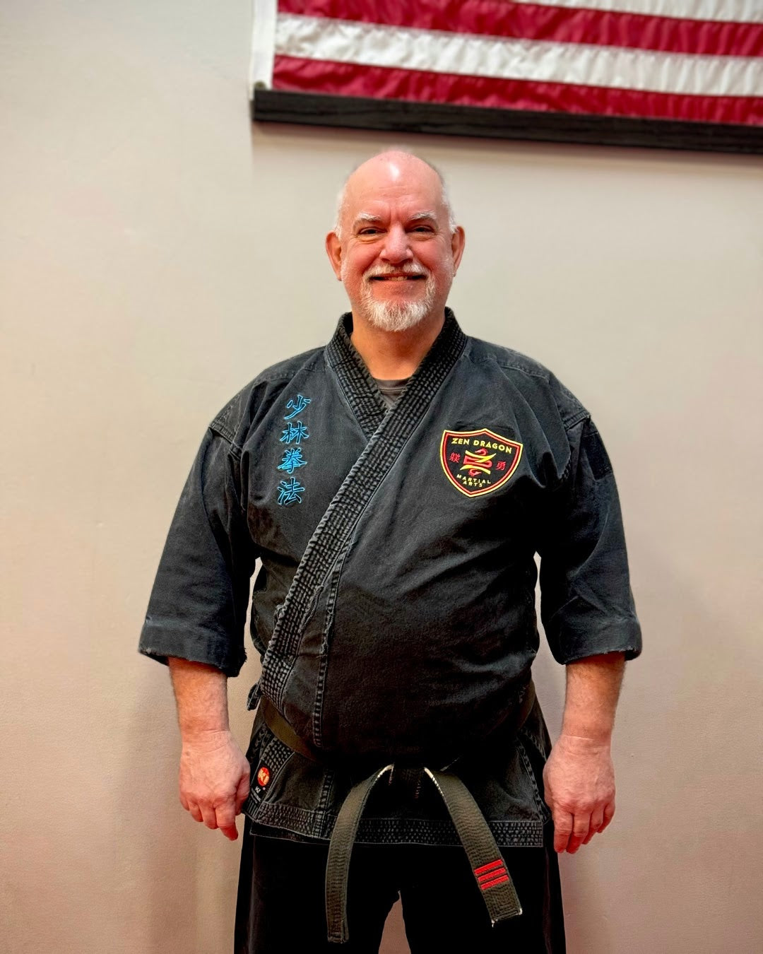 Sensei Carl teaching martial arts in Washington State and the Greater Seattle Area. Classes include karate near me, kung fu classes, jiu jitsu near me, kickboxing classes, and women’s self-defense near me. Kids martial arts classes, martial arts for teens, adult martial arts classes, and family martial arts programs focus on confidence, fitness, and self-defense.